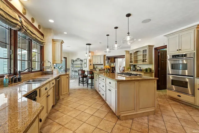 $1,590,000 | 2341 South Paxton Drive, Warsaw, IN 46580