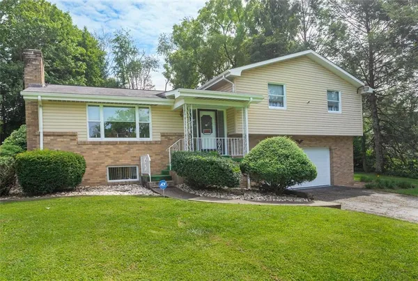 $297,900 | 934 Old State Rte 66, Greensburg, PA 15601