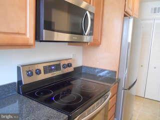1673 Park Road Northwest, Unit 206 Washington, DC 20010 - Photo 13 of 18 Kitchen