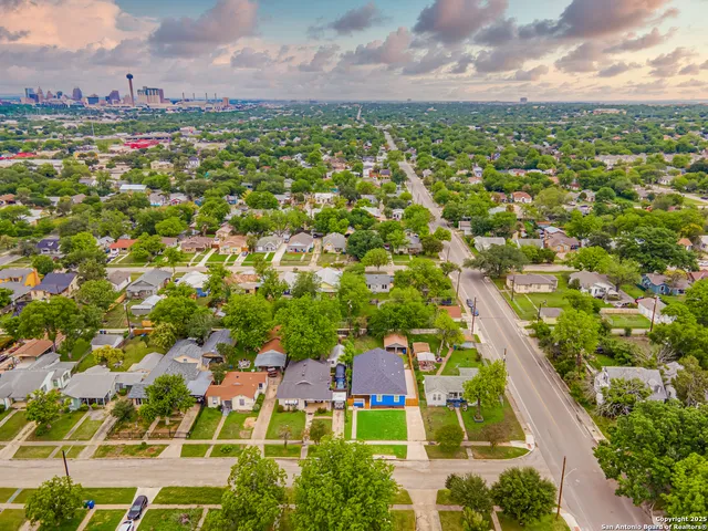 $2,300 | 1039 McKinley Avenue, San Antonio, TX 78210