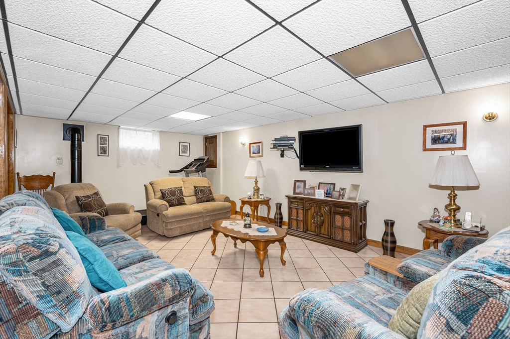 80 Sesame Street Tewksbury, MA 01876 - Photo 25 of 39