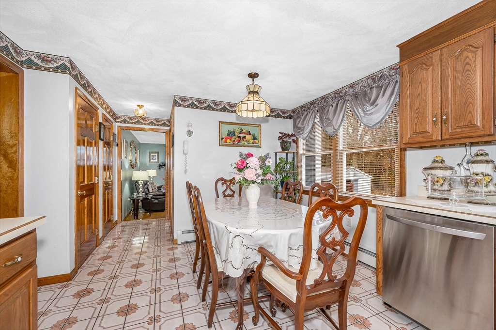 80 Sesame Street Tewksbury, MA 01876 - Photo 7 of 39