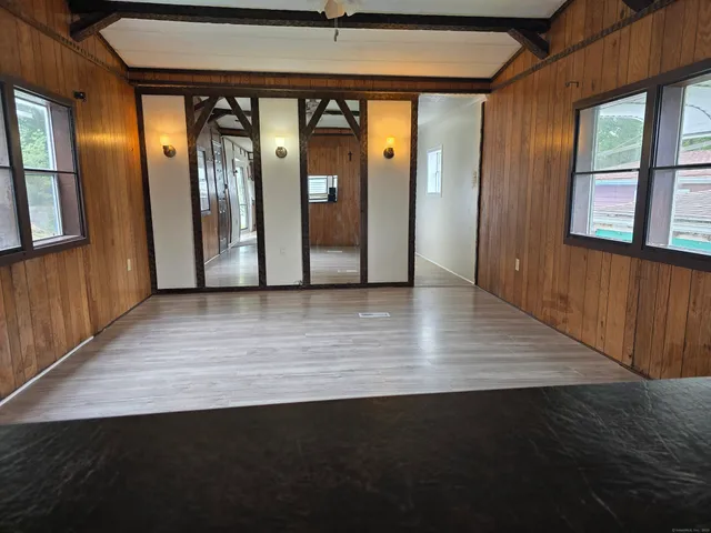 $145,000 | 20 Woodland Park, Shelton, CT 06484