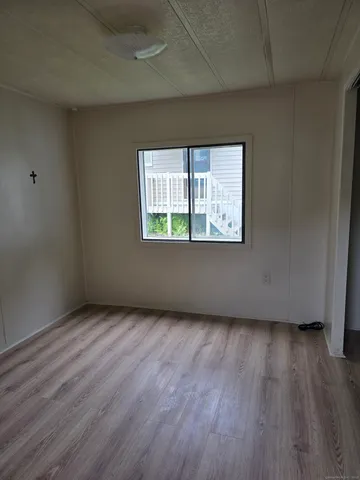 $145,000 | 20 Woodland Park, Shelton, CT 06484