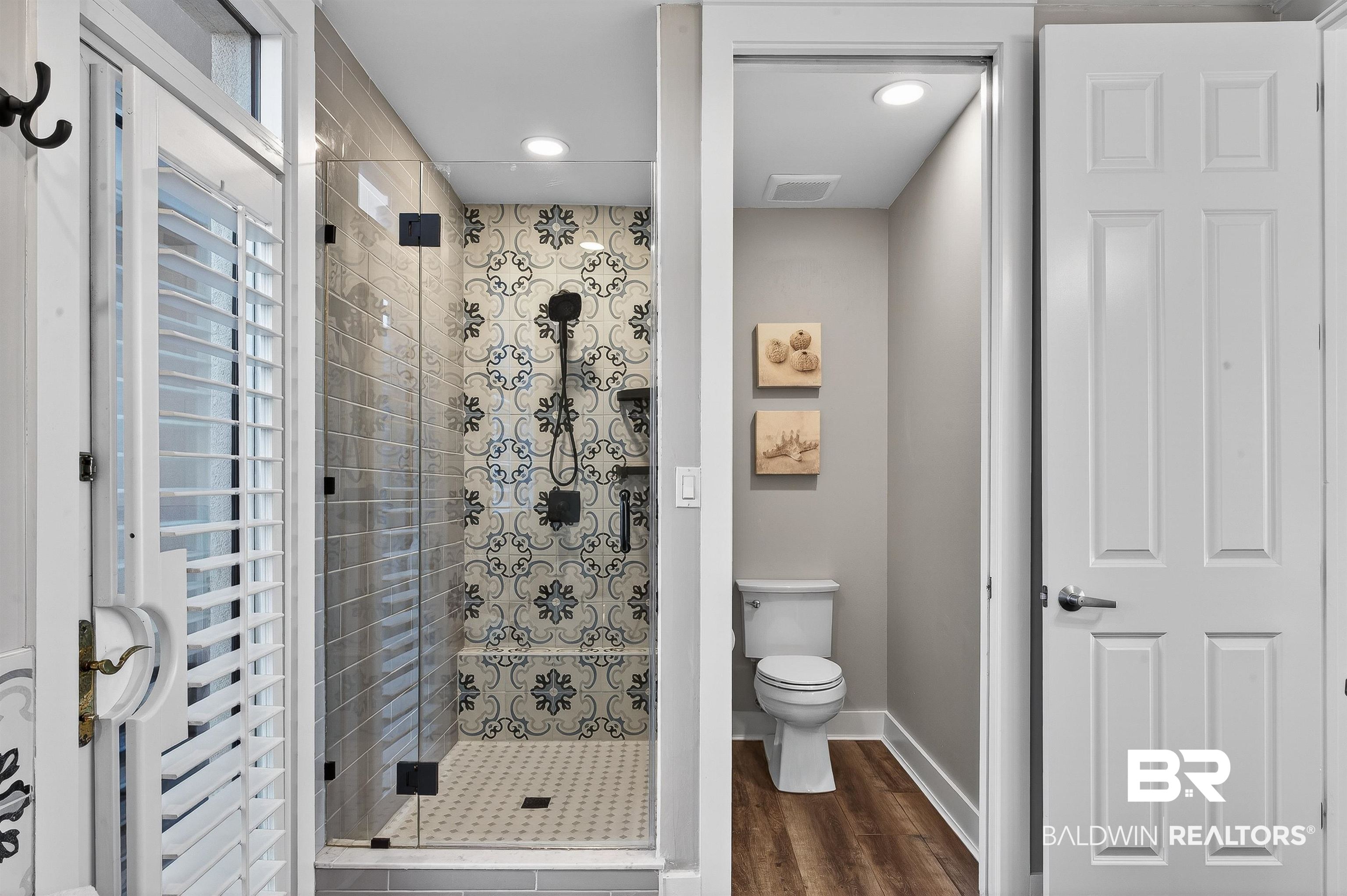 815 Plantation Road, Unit 604 Gulf Shores, AL 36542 - Photo 49 of 86 Ensuite Bath - King Bedroom 1