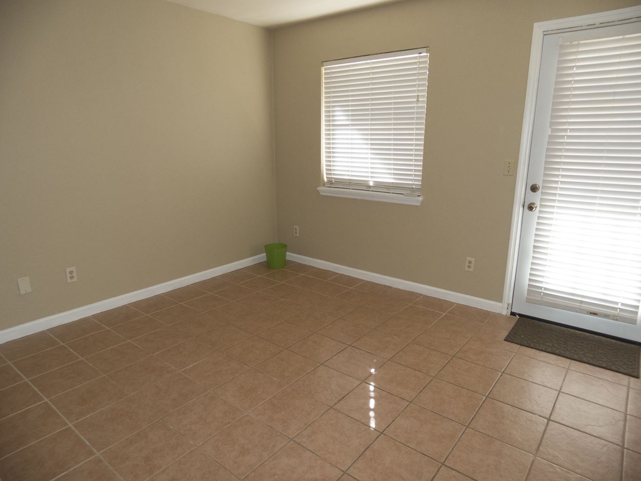 1822 D Jackson Bluff Road, Unit D Tallahassee, FL 32304 - Photo 16 of 29 Gallery Image 16