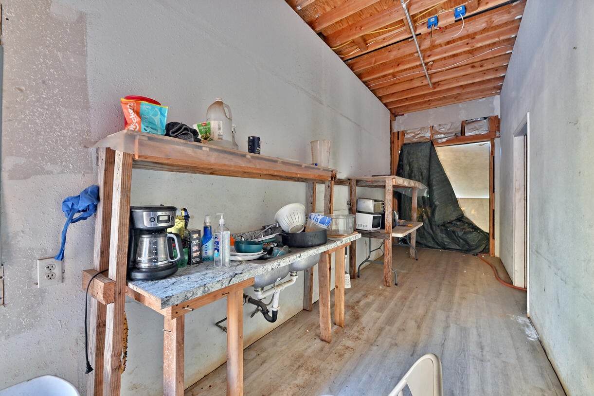 14738 Ramsey Road White City, OR 97503 - Photo 13 of 55 DSC_1371 copy