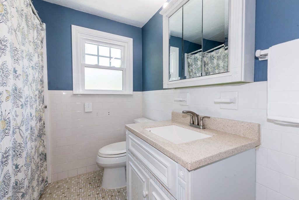 6 Old Farm Road Mansfield, MA 02048 - Photo 23 of 34 Gallery Image 23