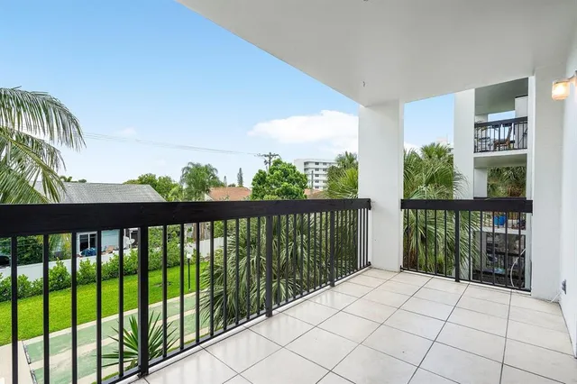 $2,295 | 2707 Northeast 14th Street Causeway, Unit 305, Pompano Beach, FL 33062