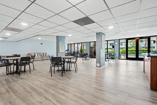 $2,295 | 2707 Northeast 14th Street Causeway, Unit 305, Pompano Beach, FL 33062