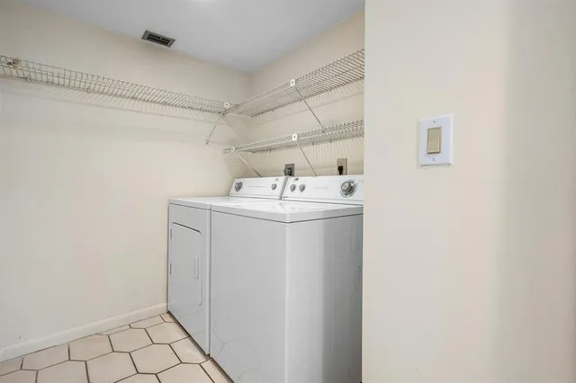$2,295 | 2707 Northeast 14th Street Causeway, Unit 305, Pompano Beach, FL 33062