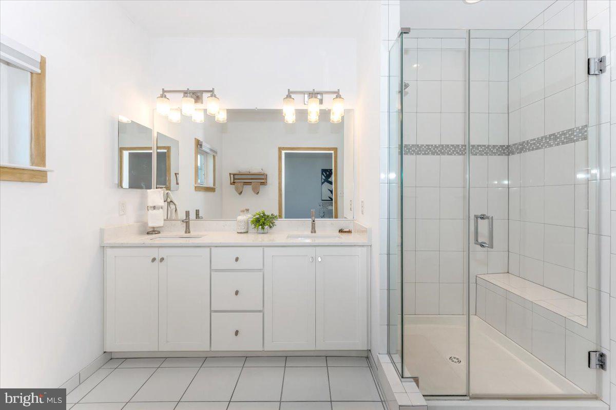 1133 Holden Road Frederick, MD 21701 - Photo 29 of 74 Primary full bathroom