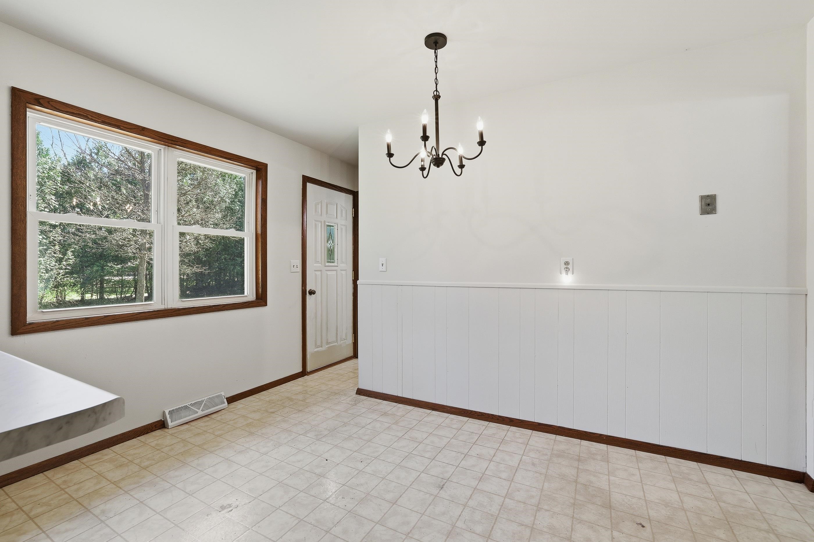 1835 Edgewood Lane Stevens Point, WI 54482 - Photo 14 of 52