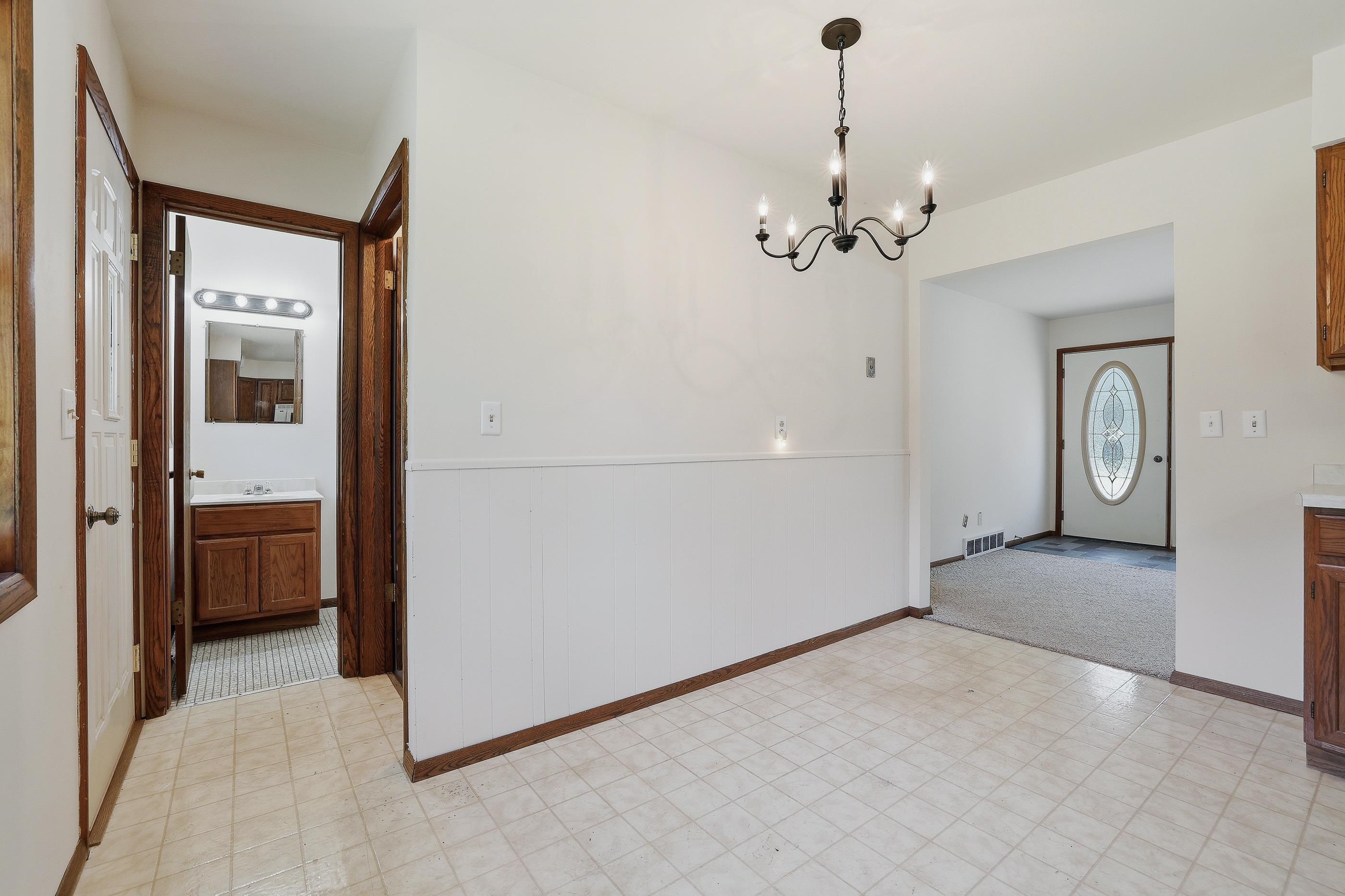 1835 Edgewood Lane Stevens Point, WI 54482 - Photo 15 of 52