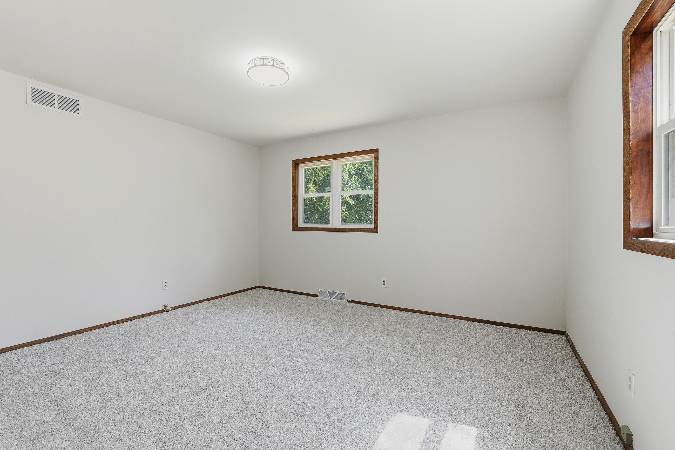 1835 Edgewood Lane Stevens Point, WI 54482 - Photo 23 of 52