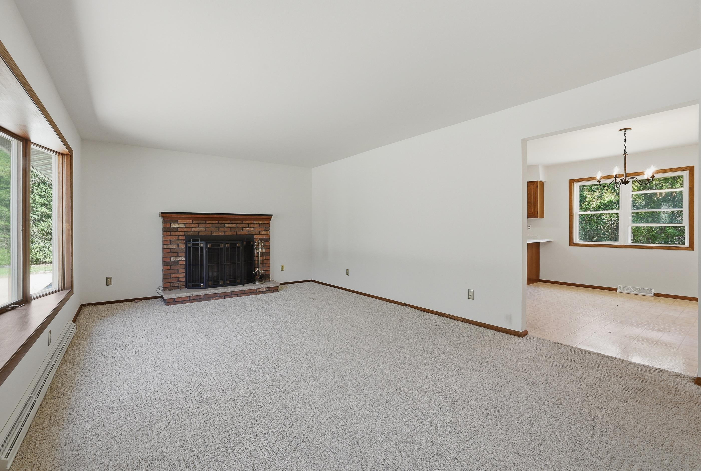 1835 Edgewood Lane Stevens Point, WI 54482 - Photo 6 of 52