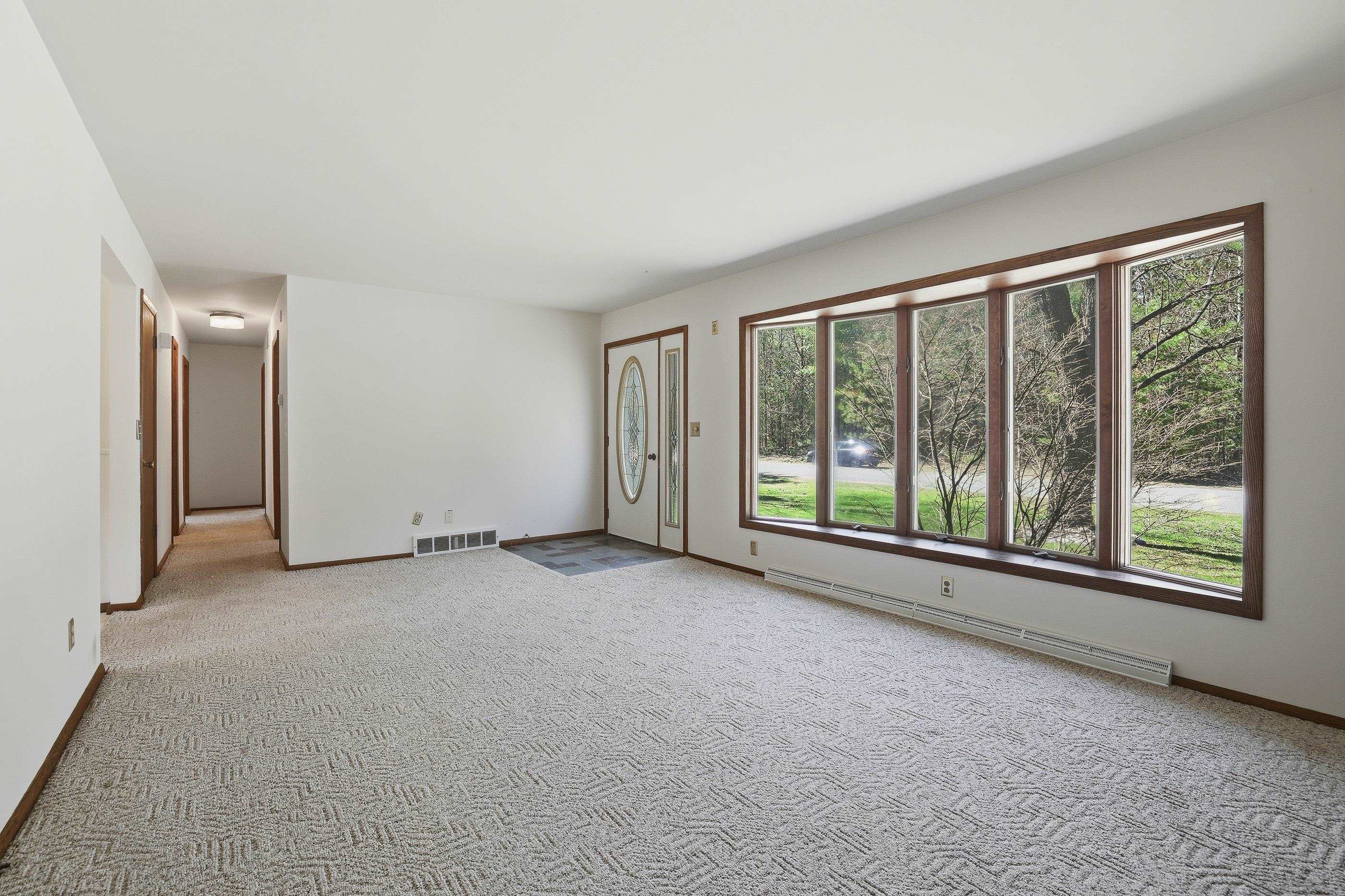 1835 Edgewood Lane Stevens Point, WI 54482 - Photo 7 of 52