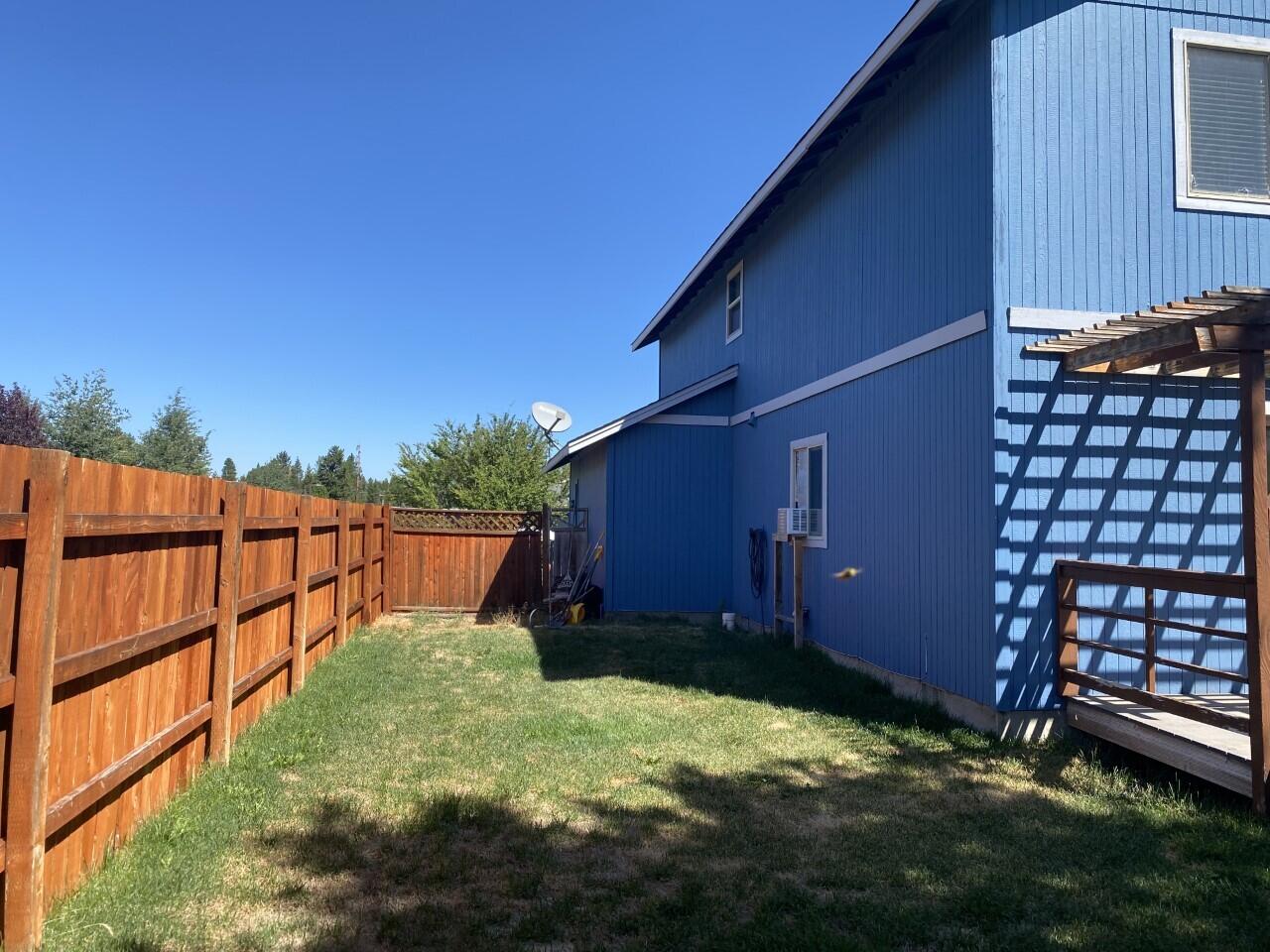 16457 Riley Drive La Pine, OR 97739 - Photo 4 of 13 Riley Side