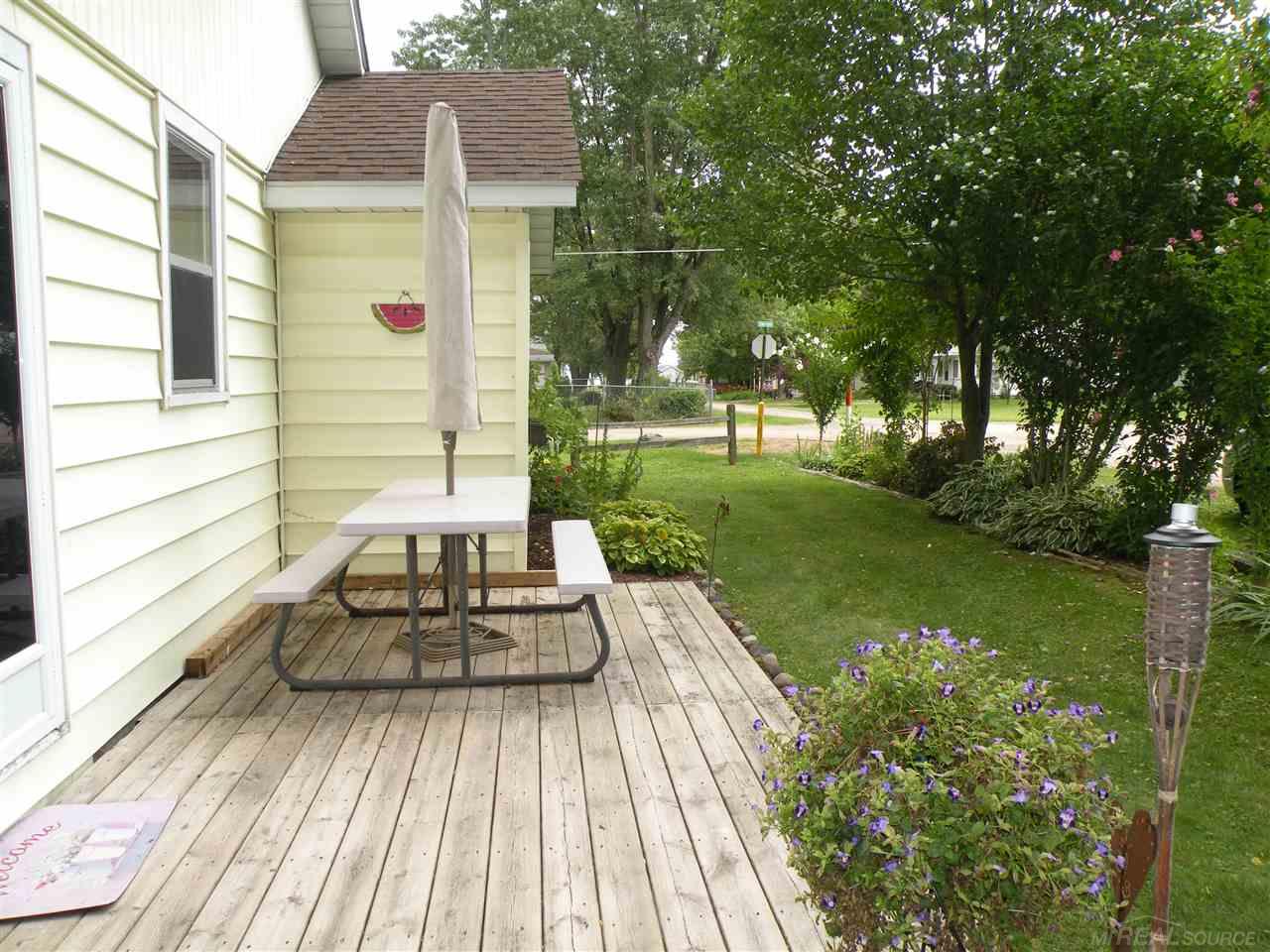 6984 Emerson Road Lexington, MI 48450 - Photo 17 of 18 31329567-16.JPG