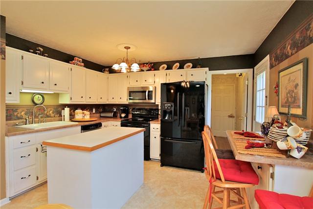 615 McCrary Road Lebanon, TN 37090 - Photo 3 of 13 beautiful open kitchen