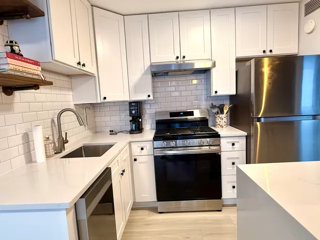 $2,500 | 850 North Dewitt Place, Unit 7F, Chicago, IL 60611