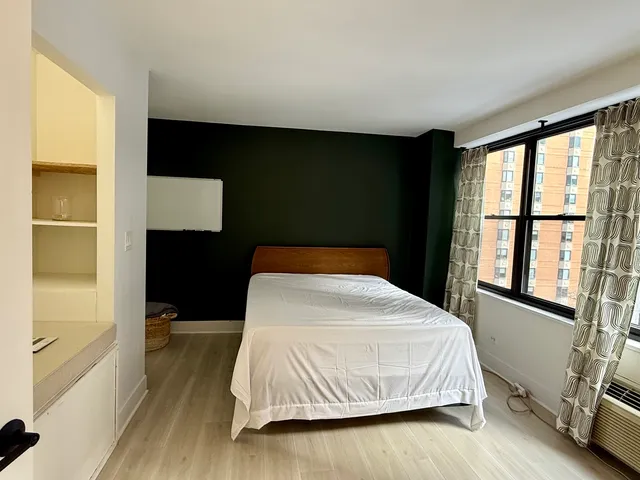 $2,500 | 850 North Dewitt Place, Unit 7F, Chicago, IL 60611