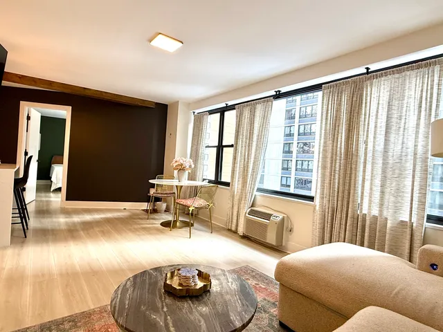 $2,500 | 850 North Dewitt Place, Unit 7F, Chicago, IL 60611