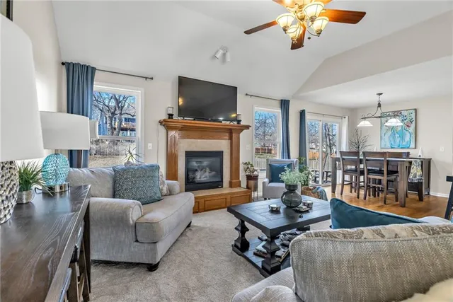 $469,500 | 10916 North Oxford Avenue, Kansas City, MO 64157