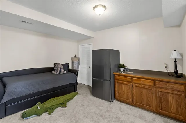 $469,500 | 10916 North Oxford Avenue, Kansas City, MO 64157