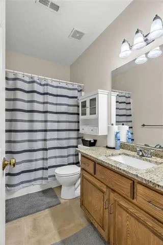 $469,500 | 10916 North Oxford Avenue, Kansas City, MO 64157