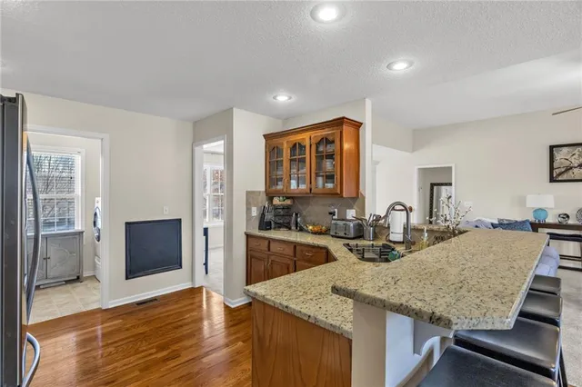 $469,500 | 10916 North Oxford Avenue, Kansas City, MO 64157