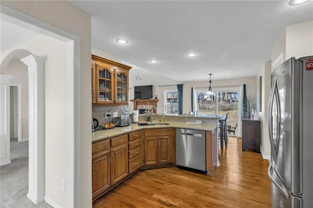 $469,500 | 10916 North Oxford Avenue, Kansas City, MO 64157