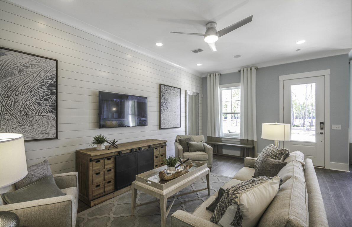 3071 Sturbridge Road Mount Pleasant, SC 29466 - Photo 4 of 20 Gathering room