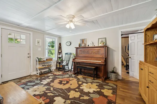 $419,900 | 860 Golden Hollow Road, Dixon Springs, TN 37057