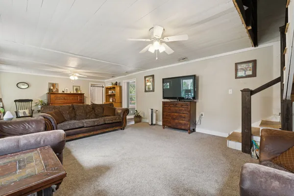 $419,900 | 860 Golden Hollow Road, Dixon Springs, TN 37057