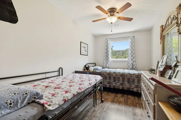 $419,900 | 860 Golden Hollow Road, Dixon Springs, TN 37057