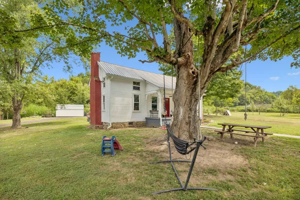$419,900 | 860 Golden Hollow Road, Dixon Springs, TN 37057