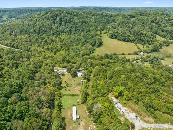 $419,900 | 860 Golden Hollow Road, Dixon Springs, TN 37057