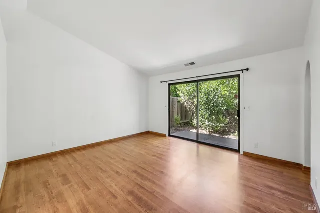 $759,000 | 424 La Quinta Lane, Sonoma, CA 95476