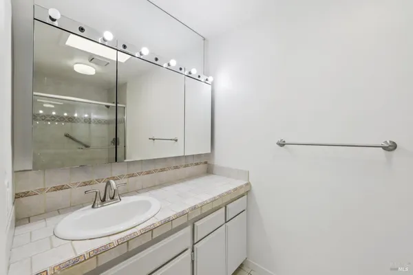 $759,000 | 424 La Quinta Lane, Sonoma, CA 95476