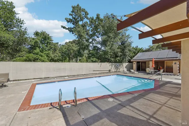 $759,000 | 424 La Quinta Lane, Sonoma, CA 95476