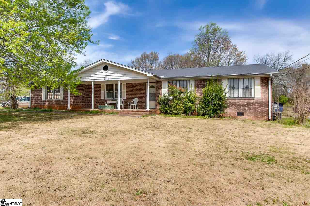 8 Piney Road Greenville, SC 29611 - Photo 1 of 25 Gallery Image 1