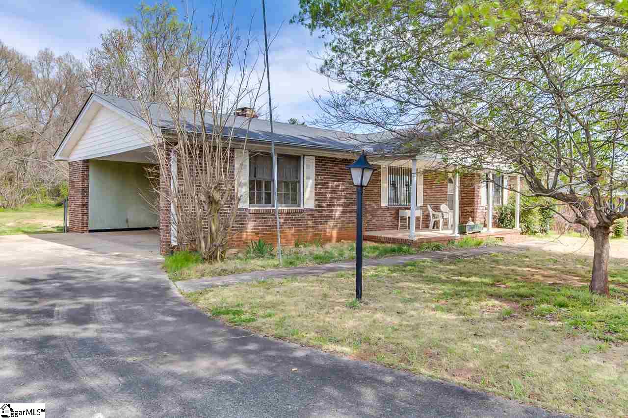 8 Piney Road Greenville, SC 29611 - Photo 2 of 25 Gallery Image 2