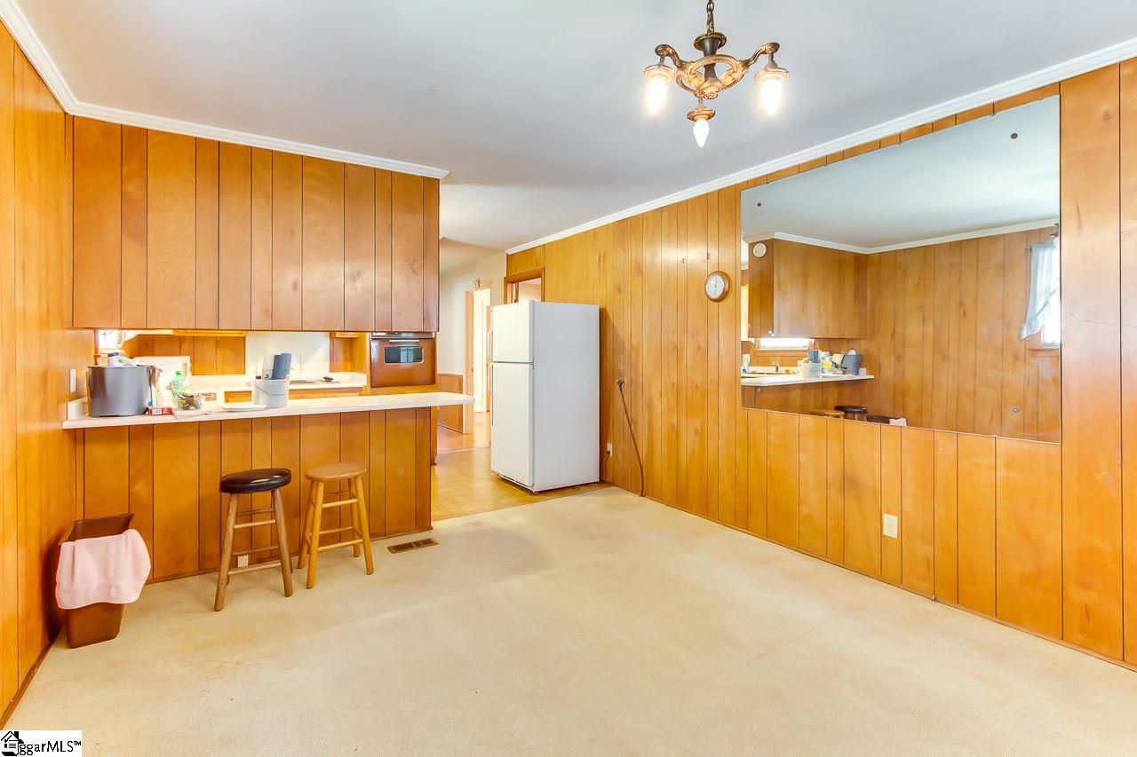 8 Piney Road Greenville, SC 29611 - Photo 13 of 25 Gallery Image 13
