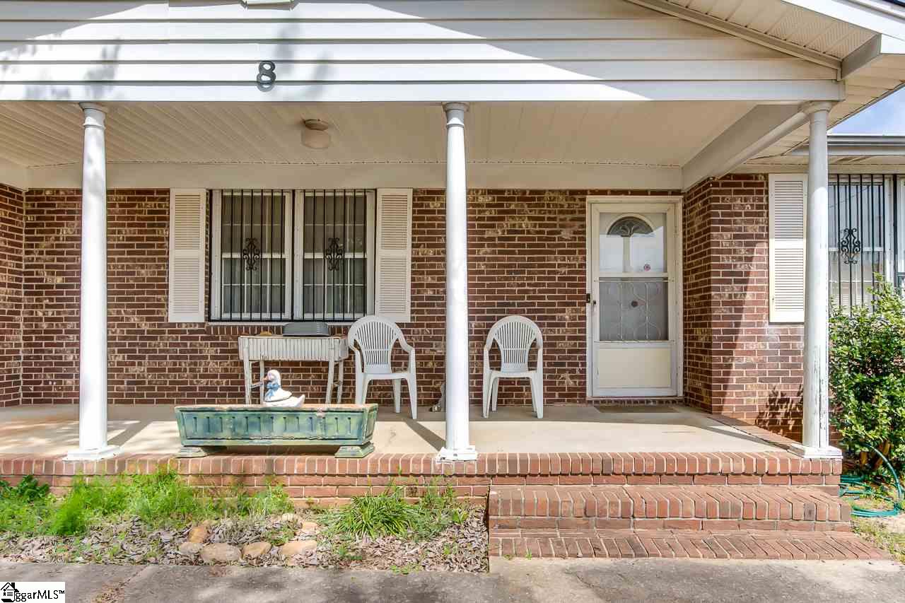 8 Piney Road Greenville, SC 29611 - Photo 3 of 25 Gallery Image 3