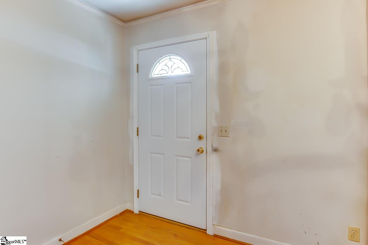 8 Piney Road Greenville, SC 29611 - Photo 5 of 25 Gallery Image 5