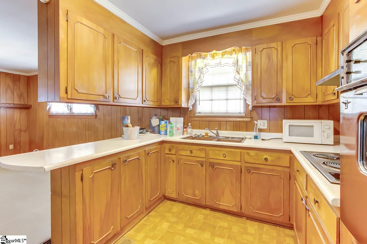 8 Piney Road Greenville, SC 29611 - Photo 8 of 25 Gallery Image 8