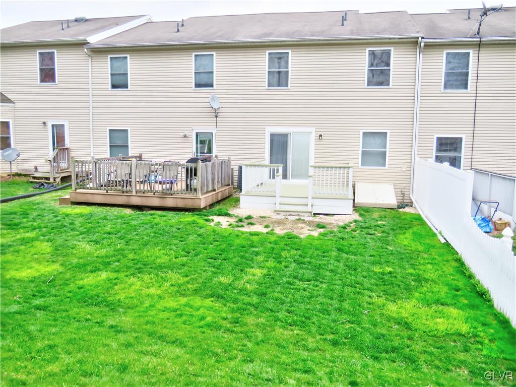 1136 Old Gate Road Northampton, PA 18067 - Photo 4 of 30 Gallery Image 4