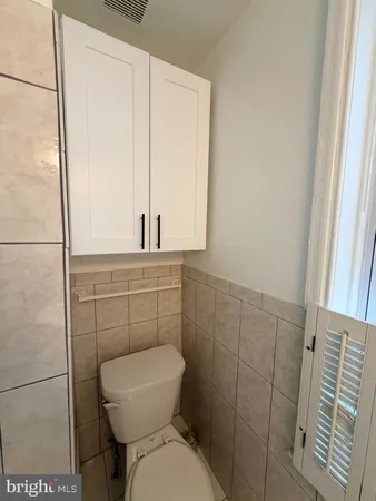 $2,000 | 2917 West Girard Avenue, Unit SECOND, Philadelphia, PA 19130
