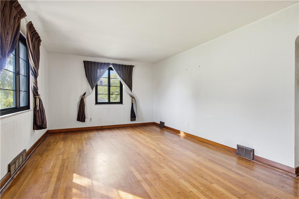 1045 Silver Lane McKees Rocks, PA 15136 - Photo 11 of 27 Gallery Image 11